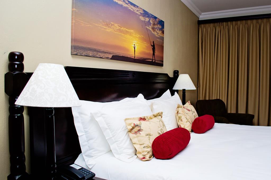 Umthunzi Hotel And Conference Umtentweni Ruang foto